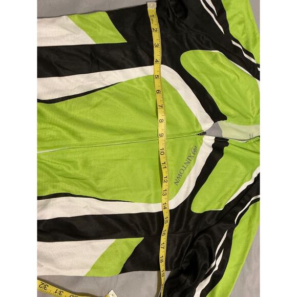 Xintown Cyclist Shirt W/ Rear Pocket And Zipping Pouch size L - Picture 6 of 6